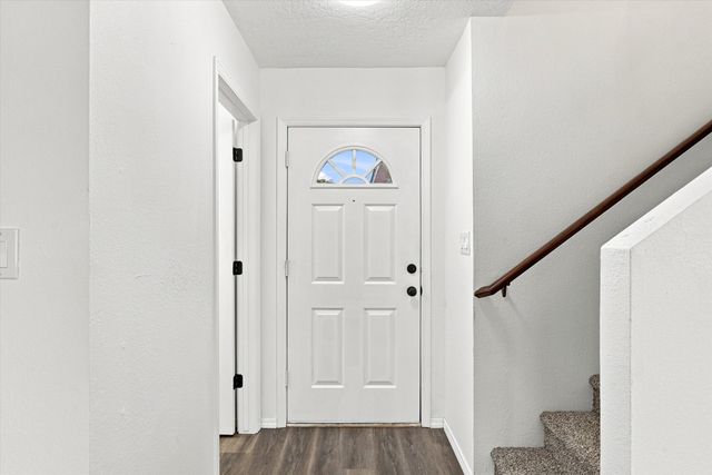 10805 Park North Street NW, Albuquerque, NM 87114