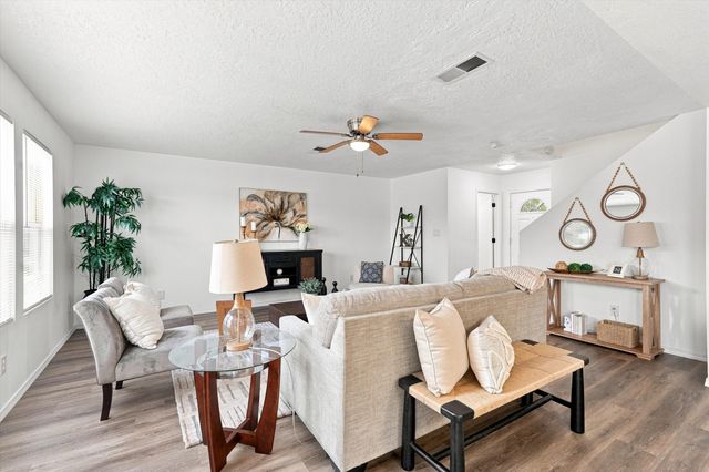 10805 Park North Street NW, Albuquerque, NM 87114