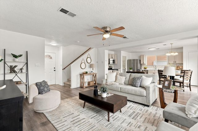 10805 Park North Street NW, Albuquerque, NM 87114