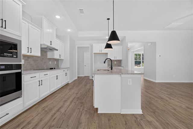 2021 Oconee Bluff Drive, Athens, GA 30601