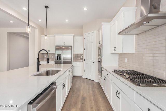 10512 S 48TH Glen, Laveen, AZ 85339