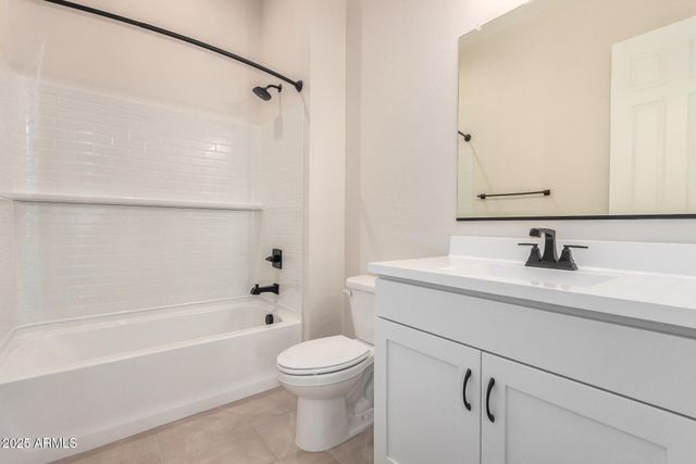 10512 S 48TH Glen, Laveen, AZ 85339