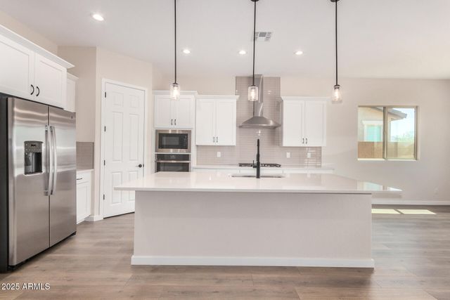 10512 S 48TH Glen, Laveen, AZ 85339