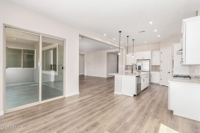 10512 S 48TH Glen, Laveen, AZ 85339