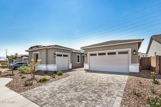 10512 S 48TH Glen, Laveen, AZ 85339