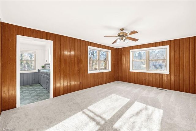 5424 Skylark Road, Pfafftown, NC 27040