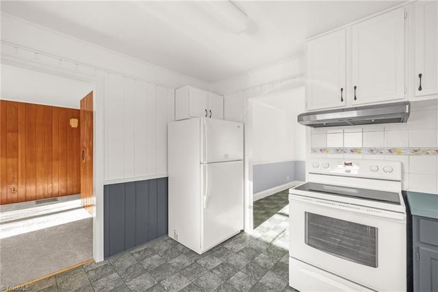 5424 Skylark Road, Pfafftown, NC 27040