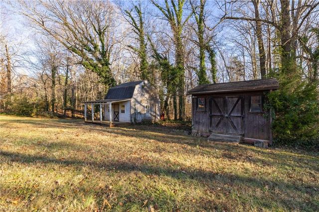 5424 Skylark Road, Pfafftown, NC 27040