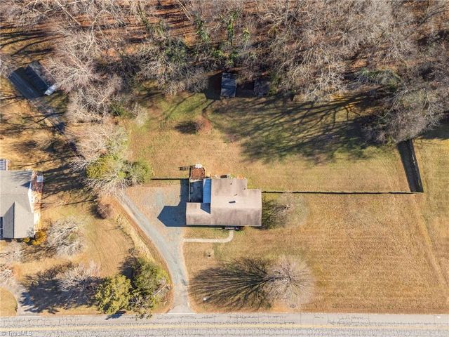 5424 Skylark Road, Pfafftown, NC 27040