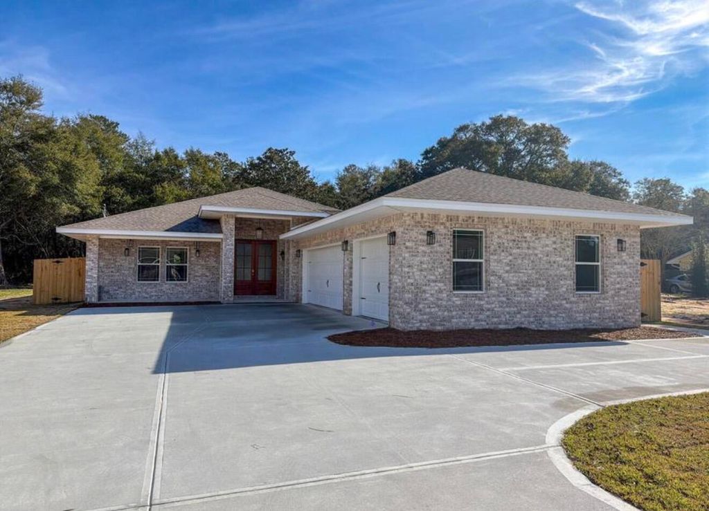 118 Pamela Ann Drive, Fort Walton Beach, FL 32547