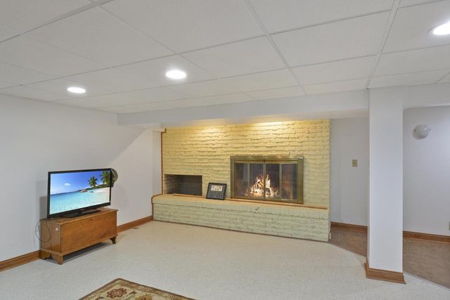 7744 2nd AVENUE, Kenosha, WI 53143
