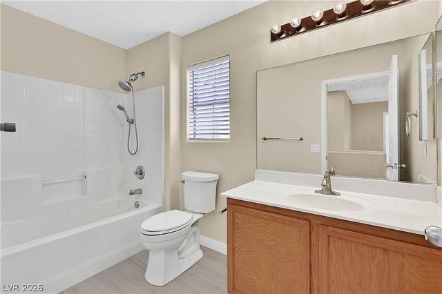 6355 Urban Creek Court, Las Vegas, NV 89148
