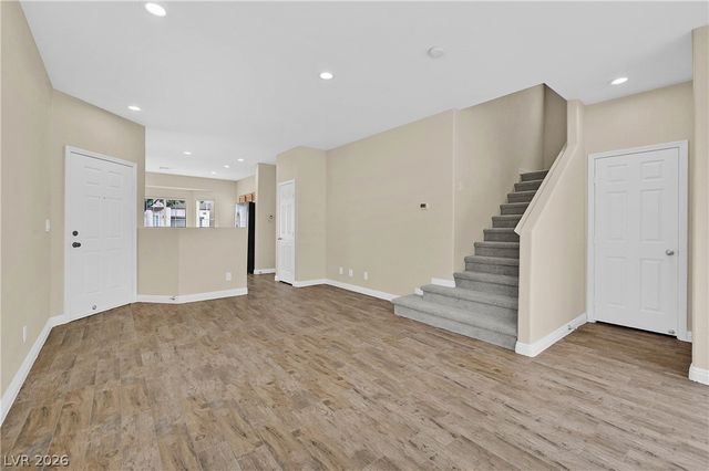 6355 Urban Creek Court, Las Vegas, NV 89148