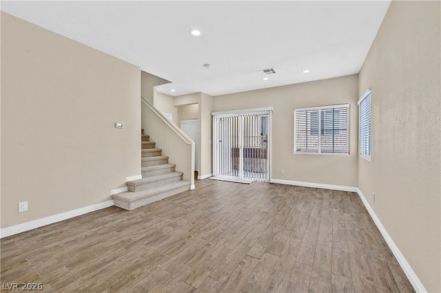6355 Urban Creek Court, Las Vegas, NV 89148