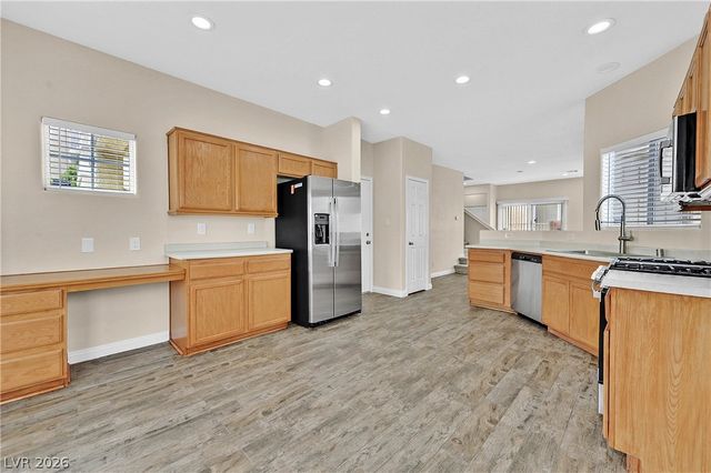 6355 Urban Creek Court, Las Vegas, NV 89148