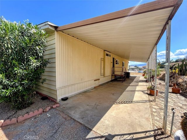 28205 El Toro, Lake Elsinore, CA 92532