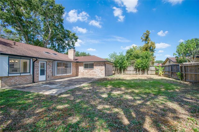 1639 Castle Creek Drive, Missouri City, TX 77489