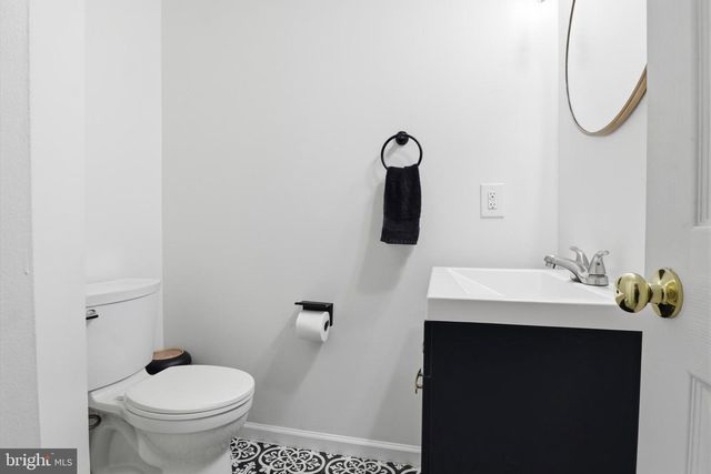 348 CAPE CLIMB, York, PA 17408