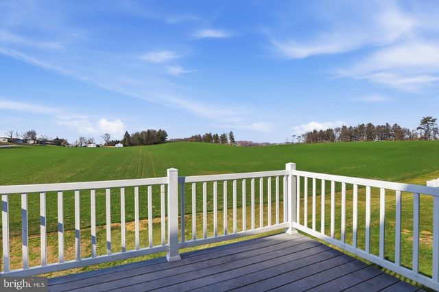 348 CAPE CLIMB, York, PA 17408