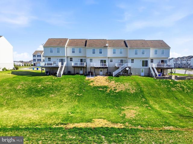 348 CAPE CLIMB, York, PA 17408