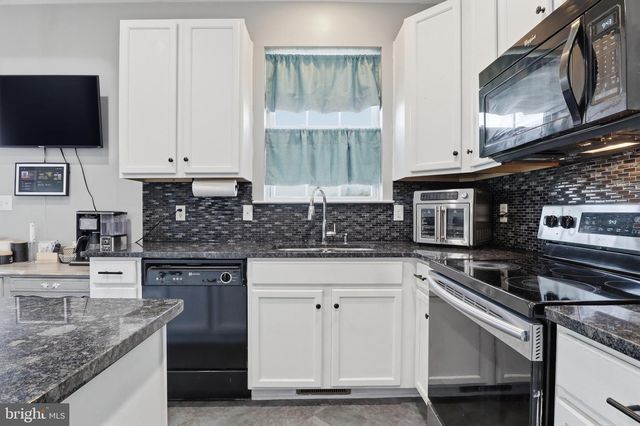 348 CAPE CLIMB, York, PA 17408