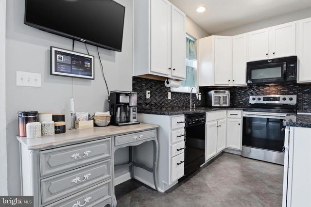 348 CAPE CLIMB, York, PA 17408