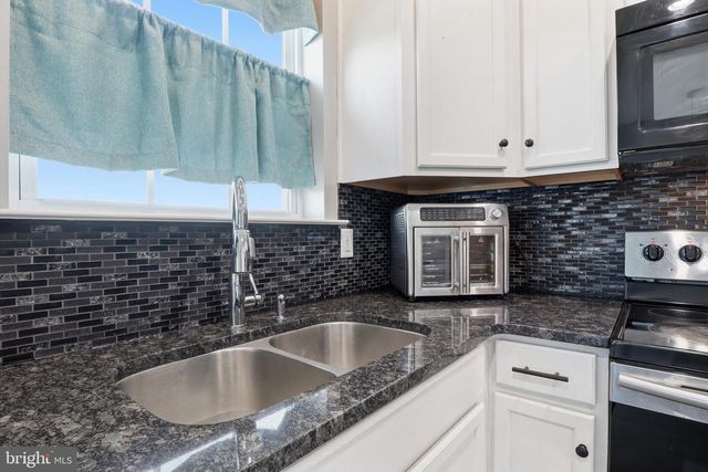 348 CAPE CLIMB, York, PA 17408