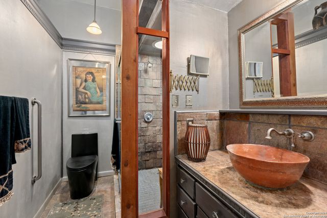 801 Mickle Creek, Medina, TX 78055