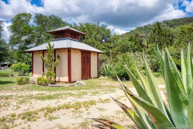 801 Mickle Creek, Medina, TX 78055