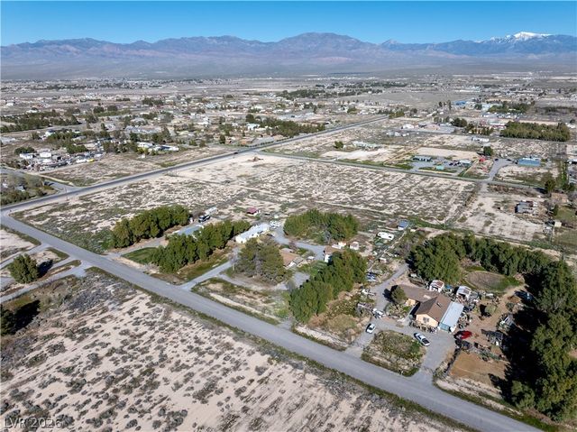 1911 Pearl Lane, Pahrump, NV 89060