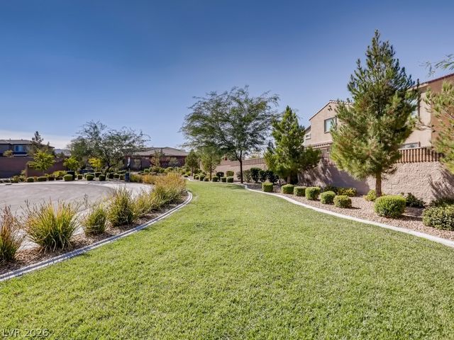 9705 Wildflower Vista Avenue, Las Vegas, NV 89166