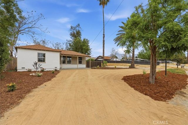 32568 Kentucky Street, Yucaipa, CA 92399