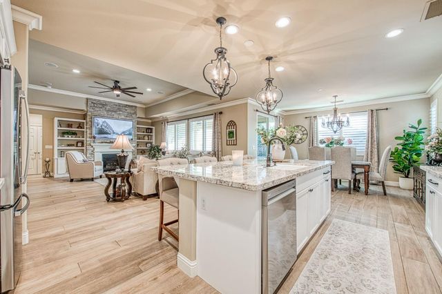 3944 Buckingham Avenue, Clovis, CA 93619