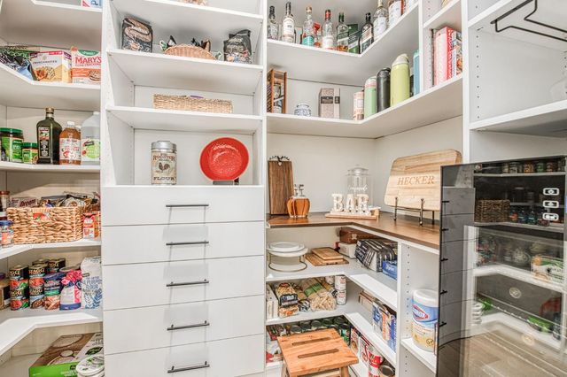 3944 Buckingham Avenue, Clovis, CA 93619