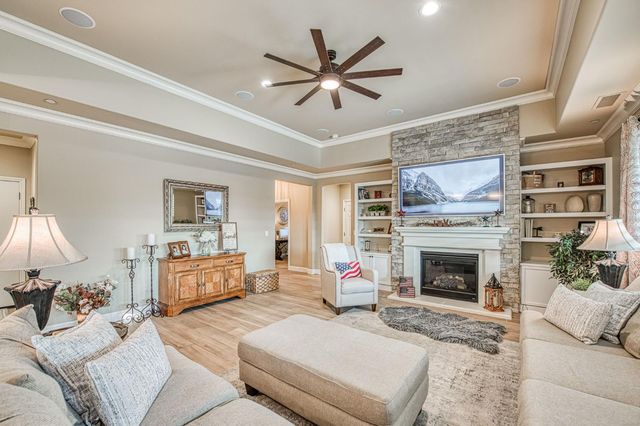 3944 Buckingham Avenue, Clovis, CA 93619