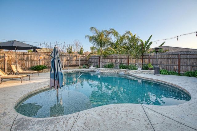 3944 Buckingham Avenue, Clovis, CA 93619