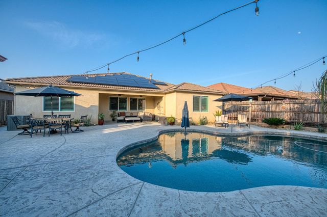 3944 Buckingham Avenue, Clovis, CA 93619