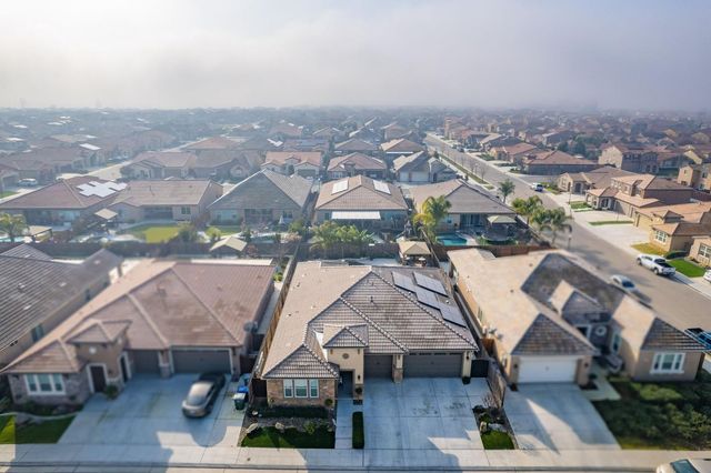 3944 Buckingham Avenue, Clovis, CA 93619