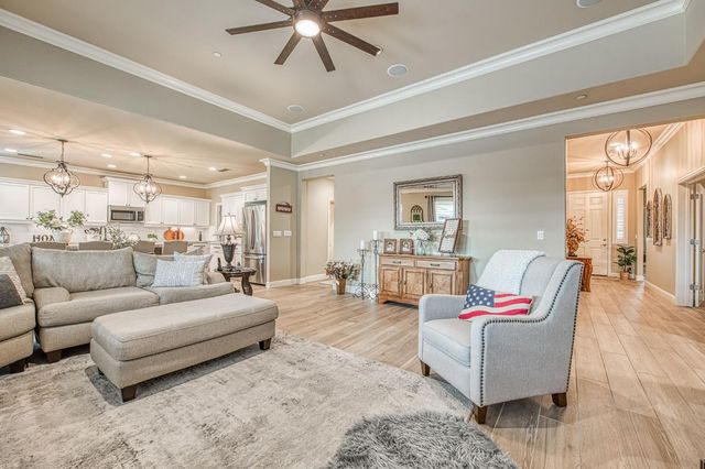 3944 Buckingham Avenue, Clovis, CA 93619