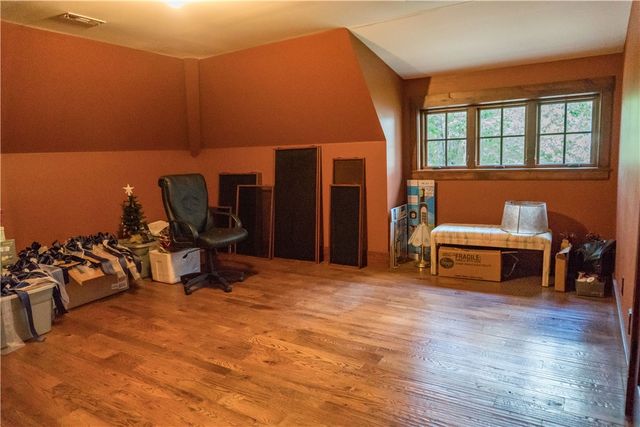 91 The Cliffs Parkway, Landrum, SC 29356