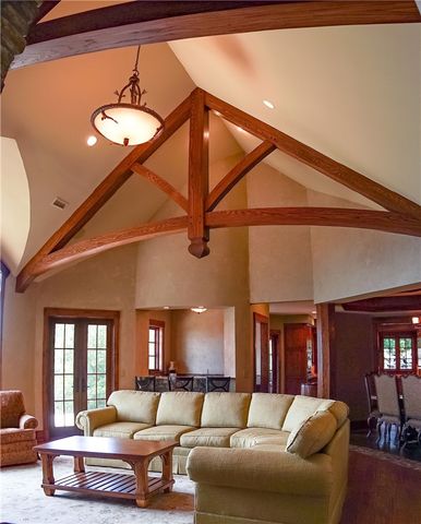 91 The Cliffs Parkway, Landrum, SC 29356