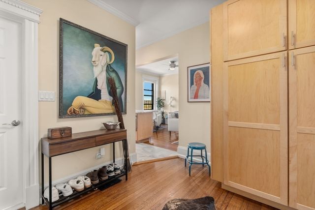 137 Peterborough St 21, Boston, MA 02215