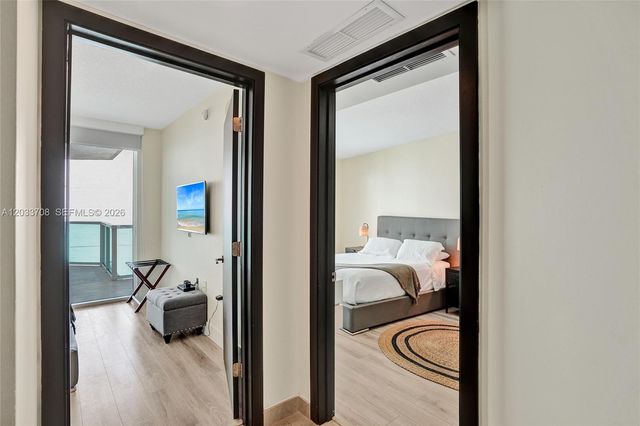 150 Sunny Isles Boulevard 11601, Sunny Isles Beach, FL 33160