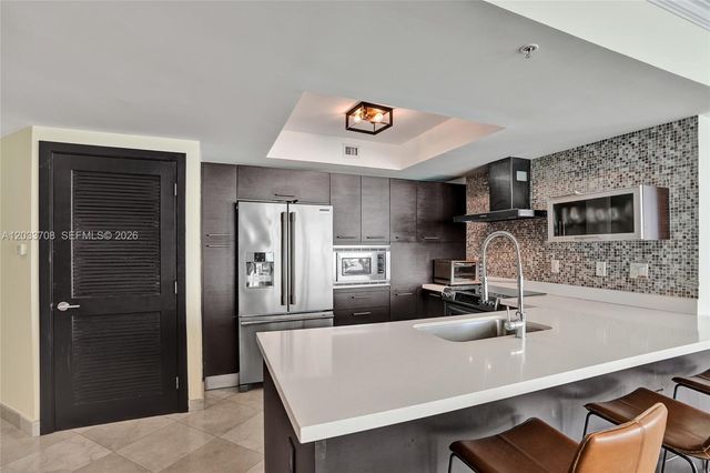 150 Sunny Isles Boulevard 11601, Sunny Isles Beach, FL 33160