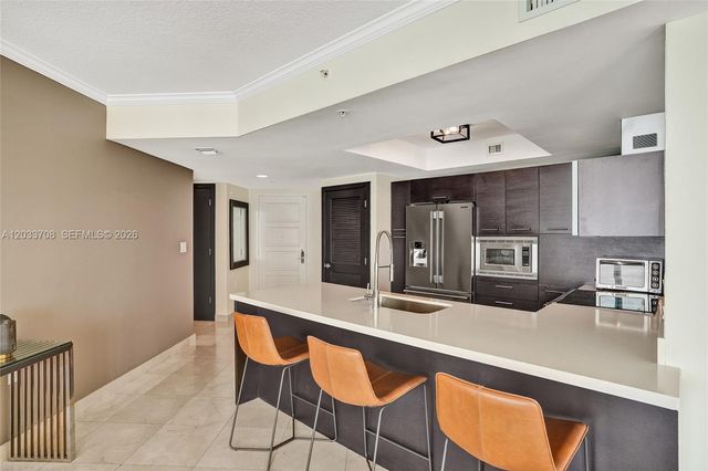 150 Sunny Isles Boulevard 11601, Sunny Isles Beach, FL 33160
