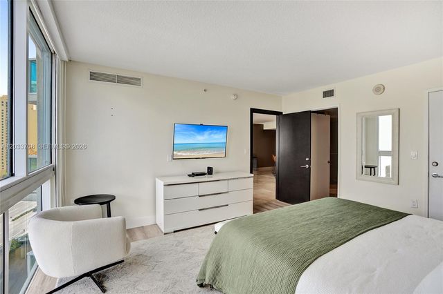 150 Sunny Isles Boulevard 11601, Sunny Isles Beach, FL 33160