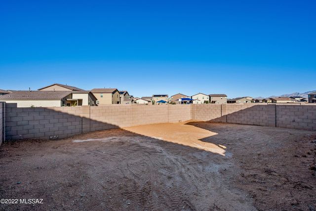 6330 S Crescent Peak Drive, Tucson, AZ 85706