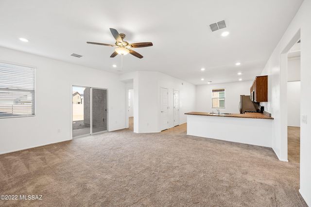6330 S Crescent Peak Drive, Tucson, AZ 85706