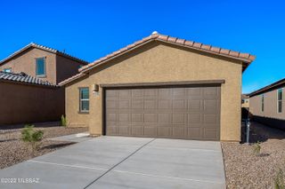 6330 S Crescent Peak Drive, Tucson, AZ 85706