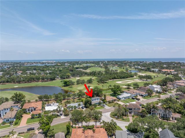 167 ALMEDO WAY NE, St Petersburg, FL 33704